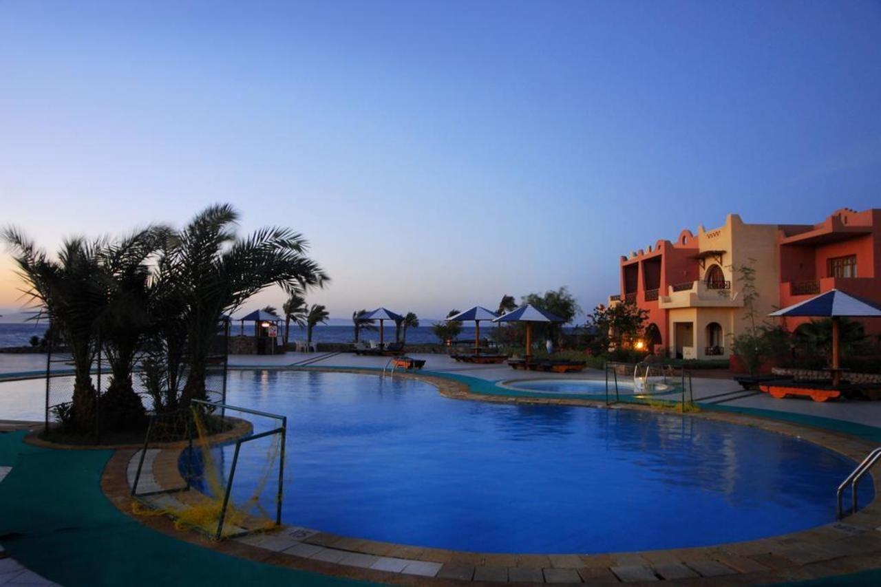 Tropitel Dahab Oasis Hotel Bagian luar foto