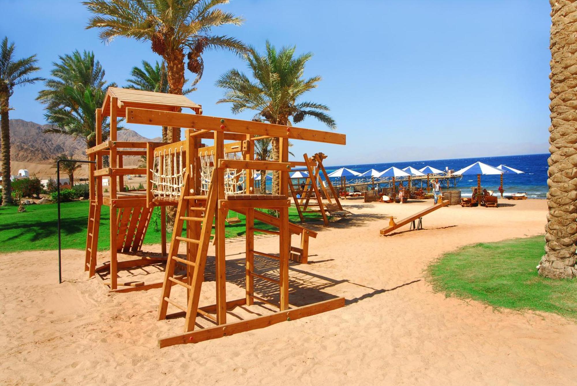 Tropitel Dahab Oasis Hotel Bagian luar foto