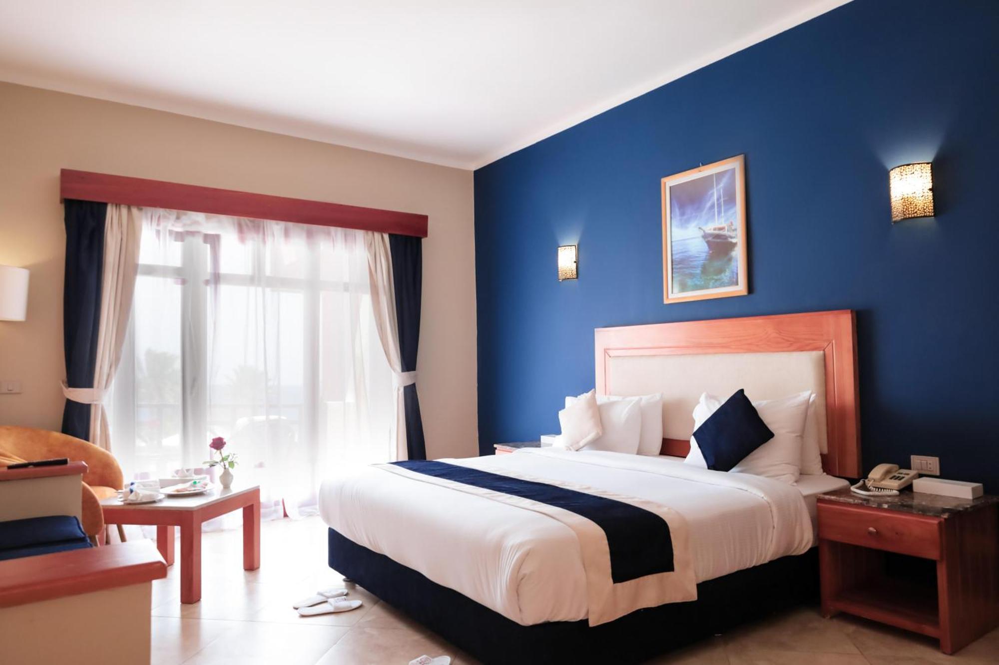 Tropitel Dahab Oasis Hotel Bagian luar foto