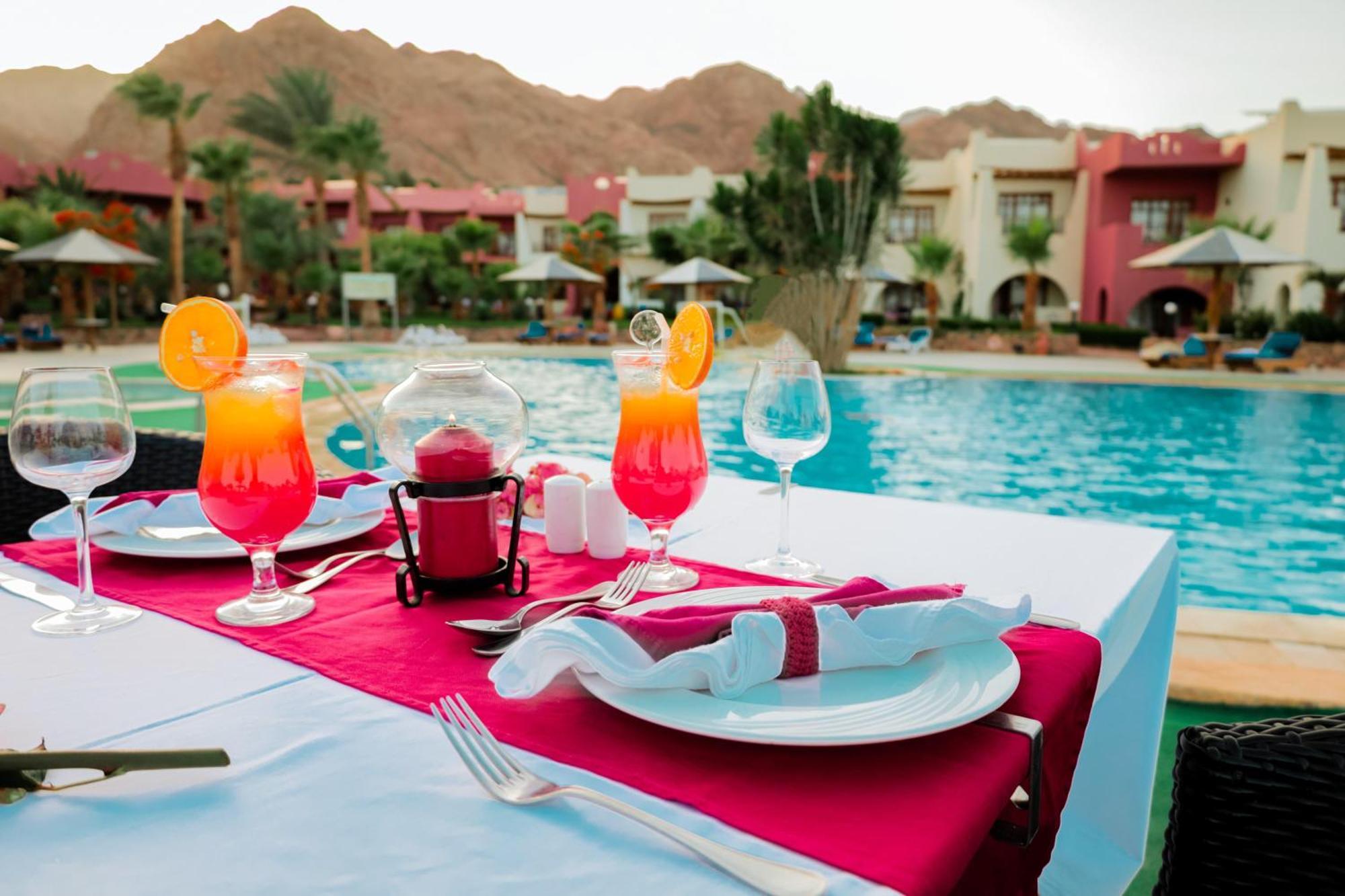 Tropitel Dahab Oasis Hotel Bagian luar foto