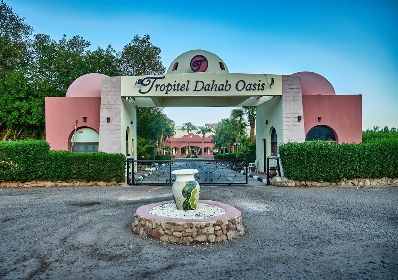 Tropitel Dahab Oasis Hotel Bagian luar foto