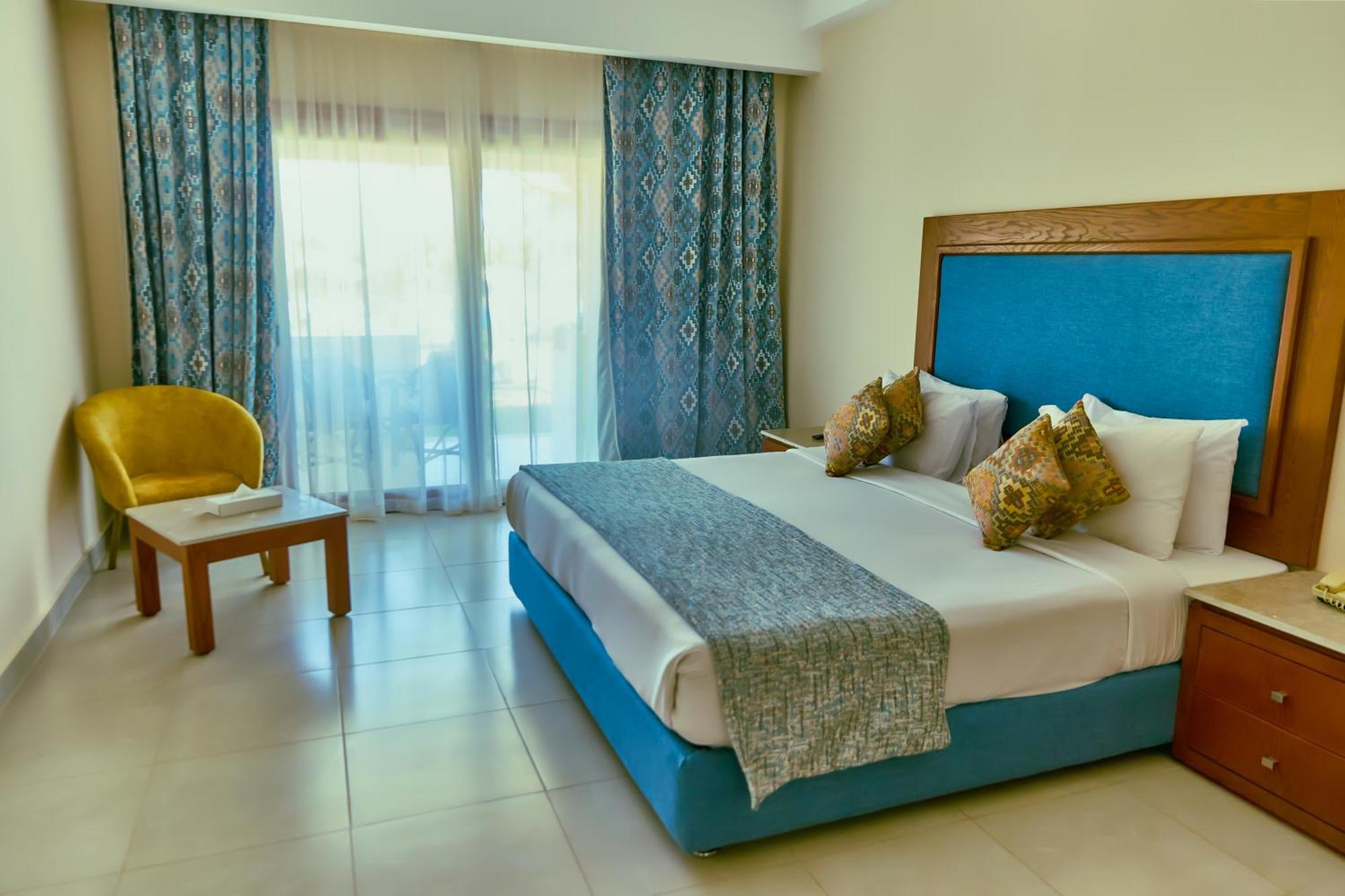 Tropitel Dahab Oasis Hotel Bagian luar foto