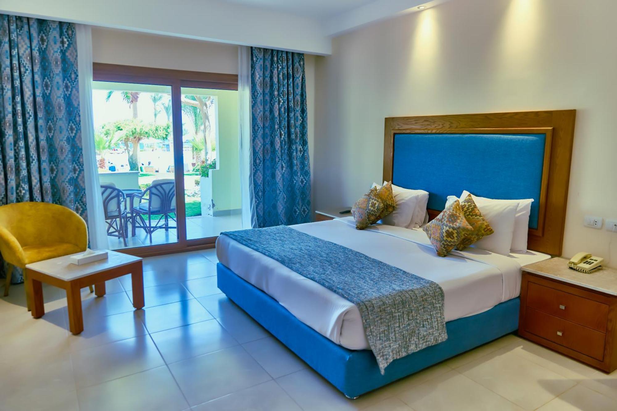 Tropitel Dahab Oasis Hotel Bagian luar foto